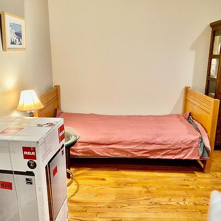 B3 A Private Room In Naperville Downtown With Desk And Wi-Fi Near Everything Exterior photo